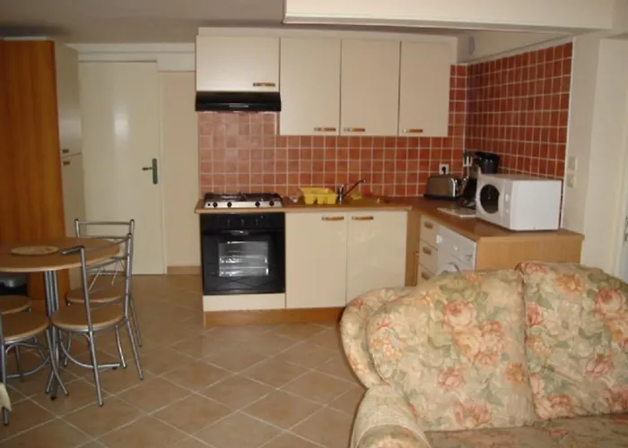 Independant Au Calme Proche Perigueux Apartmán *